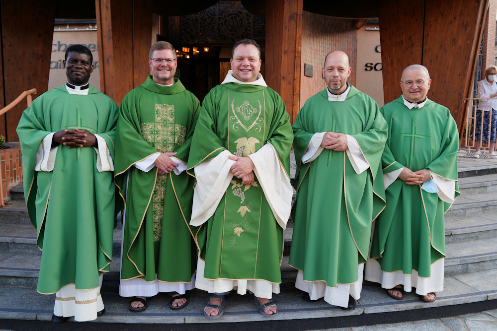P. John P. Tom P. Luis RM P. François P.Vincenzo